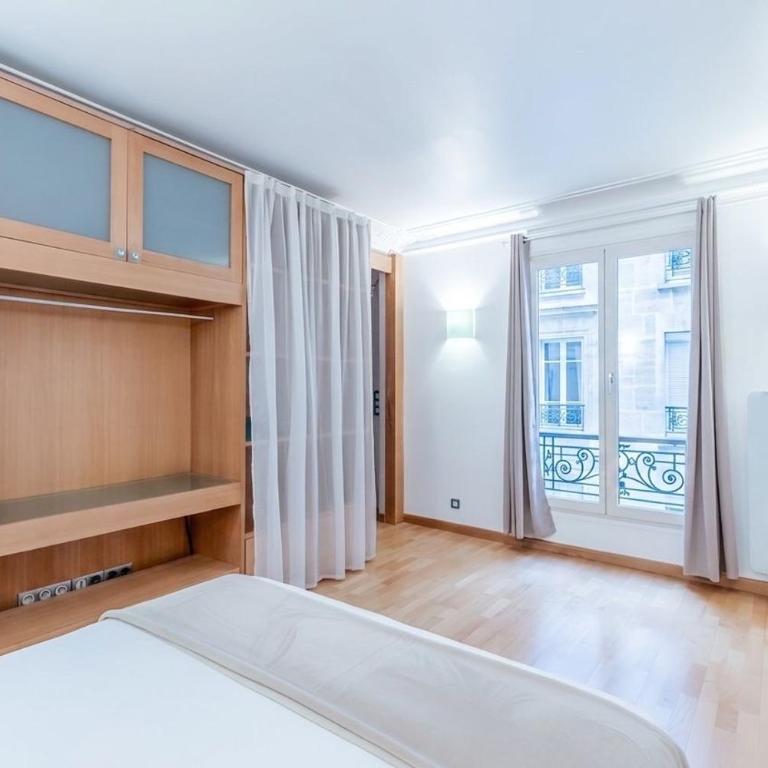 Elegant 2BR - Sleeps 7 - Walk to Arc de Triomphe - Appartement 2 Chambres - 15