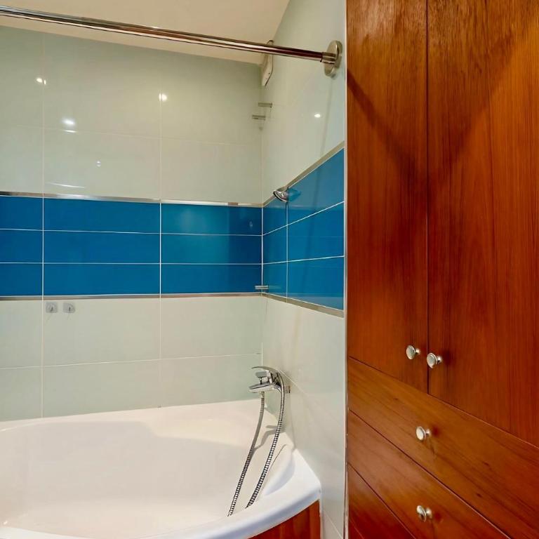 Elegant 2BR - Sleeps 7 - Walk to Arc de Triomphe - Appartement 2 Chambres - 19