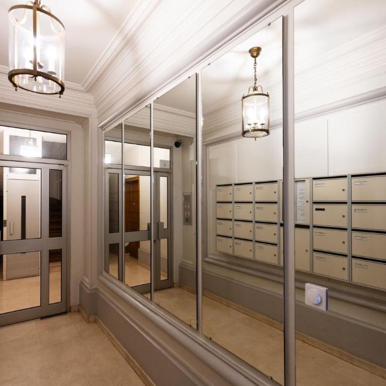 Elegant 2BR - Sleeps 7 - Walk to Arc de Triomphe - Appartement 2 Chambres - 3