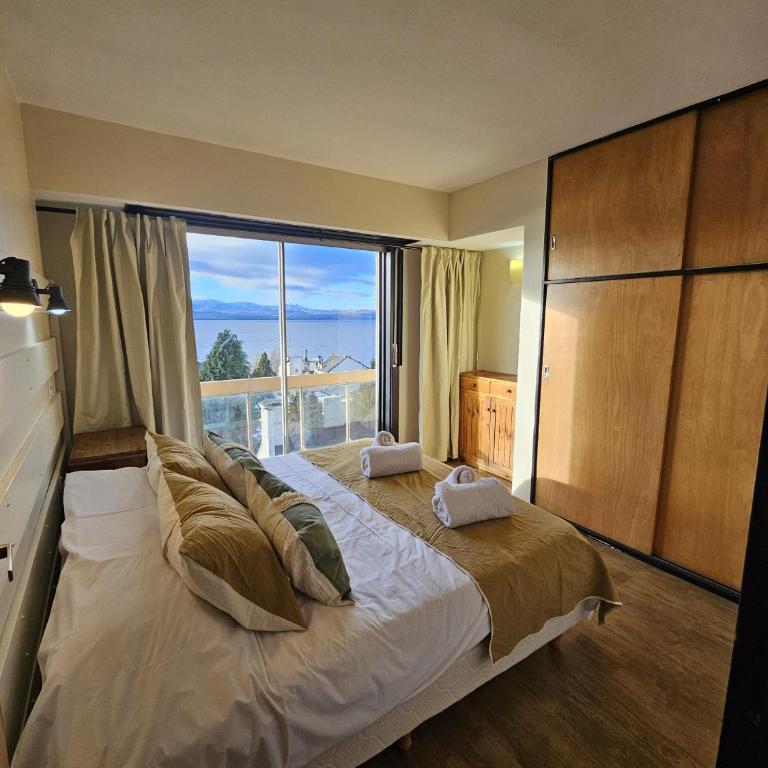 Lago y Ciudad, a pasos del Centro Civico - Apartamento de 1 dormitorio con balcón y vistas al agua - 23