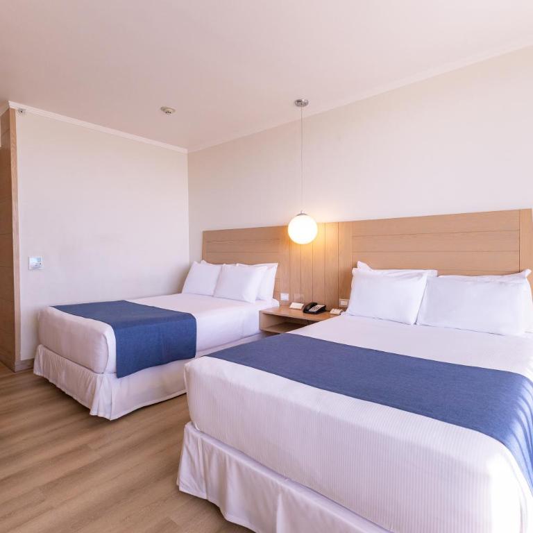 Wyndham Concepcion Pettra - Habitación Estándar con vistas a la ciudad - 2 camas dobles - No fumadores - 3