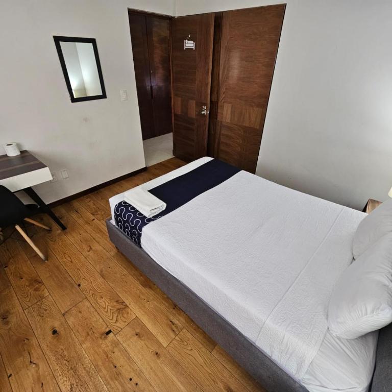 Singular Sócrates - Standard Double Room with Shared Bathroom - 20