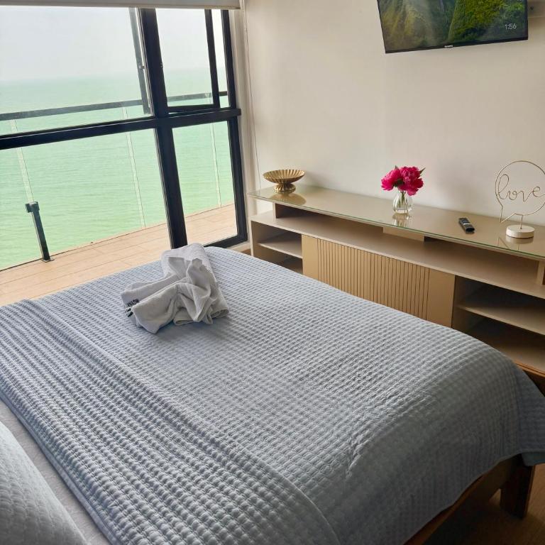 Brand NEW! Ocean front,City 360Views 26FL,FREE Airport pick up by IMZ - Two-Bedroom Apartment - 68