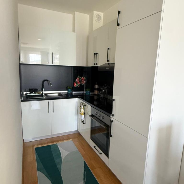 Daky home near AirPort ,tram and City center - One-Bedroom Apartment - 7