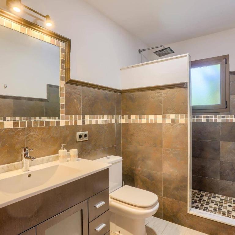 Villa Pinos by Villa Plus - Villa - 19