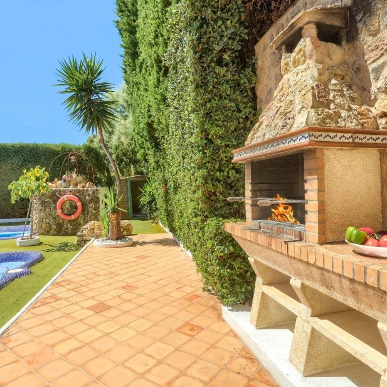 Villa Pinos by Villa Plus - Villa - 26