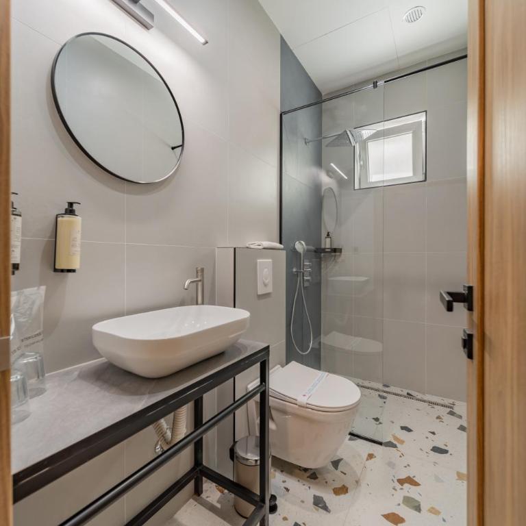 City Code InJoy RENEW - Superior Double or Twin Room with Terrace - 3