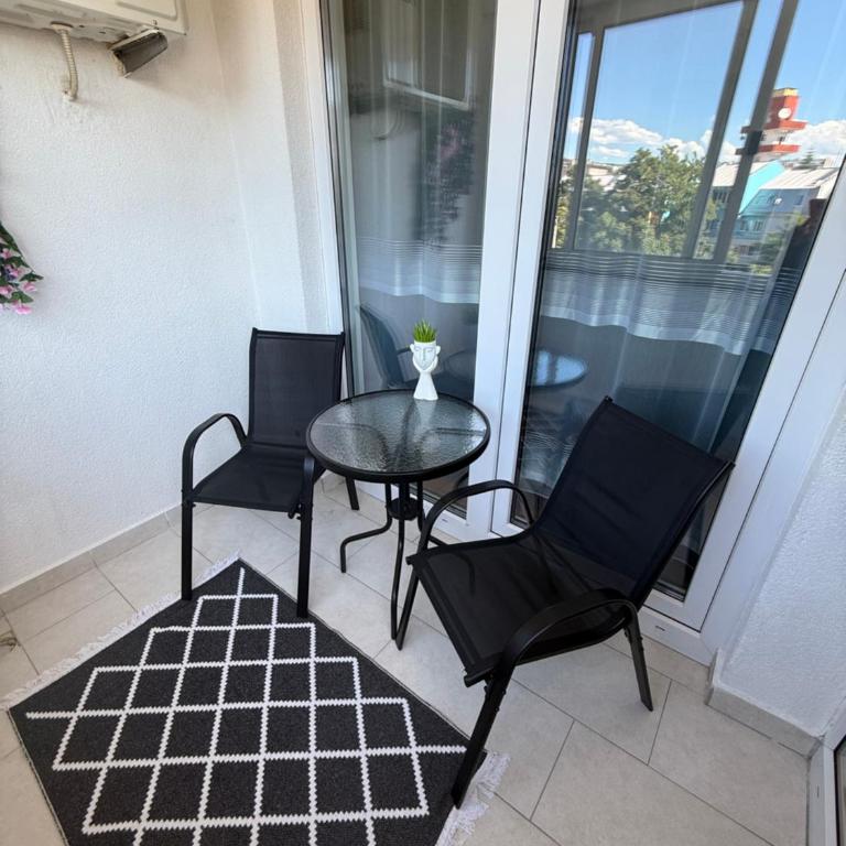 Daky home near AirPort ,tram and City center - One-Bedroom Apartment - 19