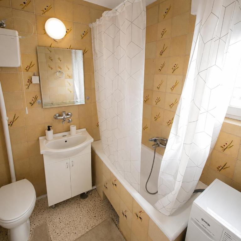 Doksat Central Apartment - Two-Bedroom Apartment - 18