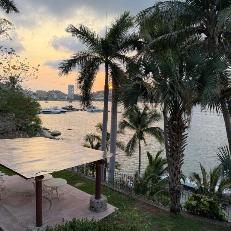 Bonito departamento con vista al mar y alberca - Apartamento de 2 dormitorios - 2