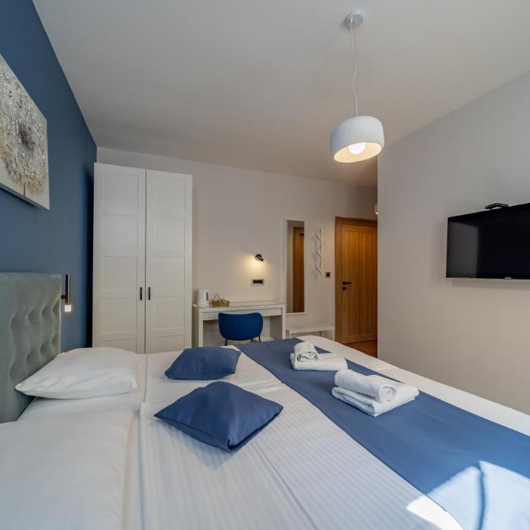 City Code InJoy - Superior Double or Twin Room with Terrace - 12