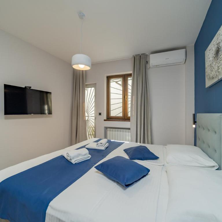 City Code InJoy RENEW - Superior Double or Twin Room with Terrace - 5