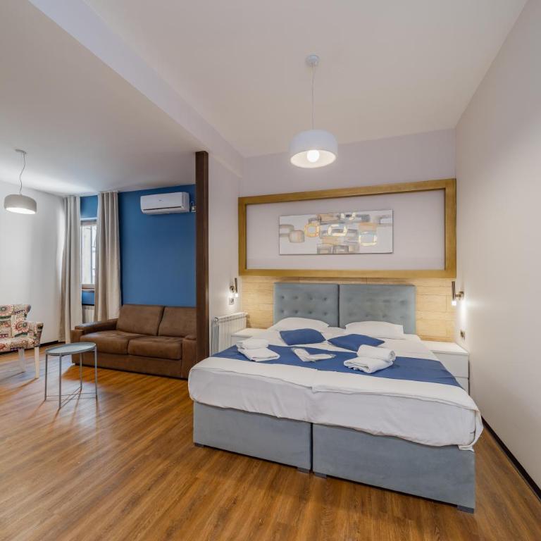 City Code InJoy RENEW - Superior Quadruple Room - 8