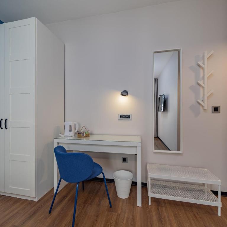 City Code InJoy RENEW - Superior Double or Twin Room with Terrace - 7
