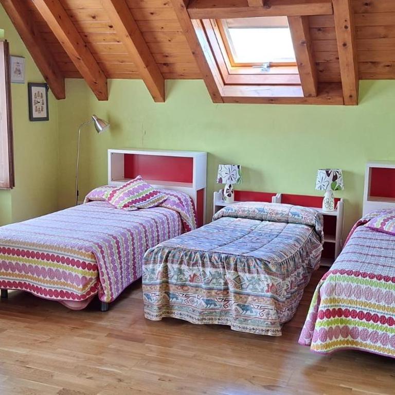 Casa Rural con encanto para familias - Four-Bedroom House - 35
