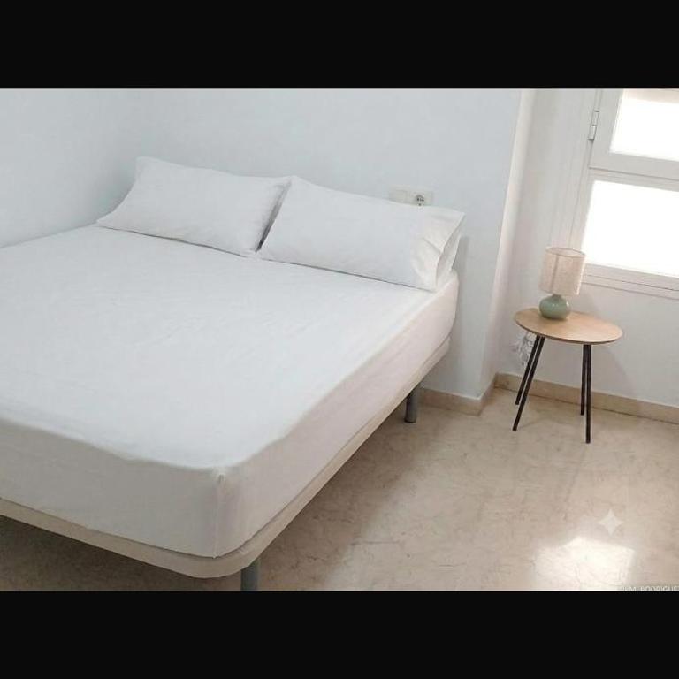 Centro Huelva 1 - Apartamento con 4 dormitorios - 3