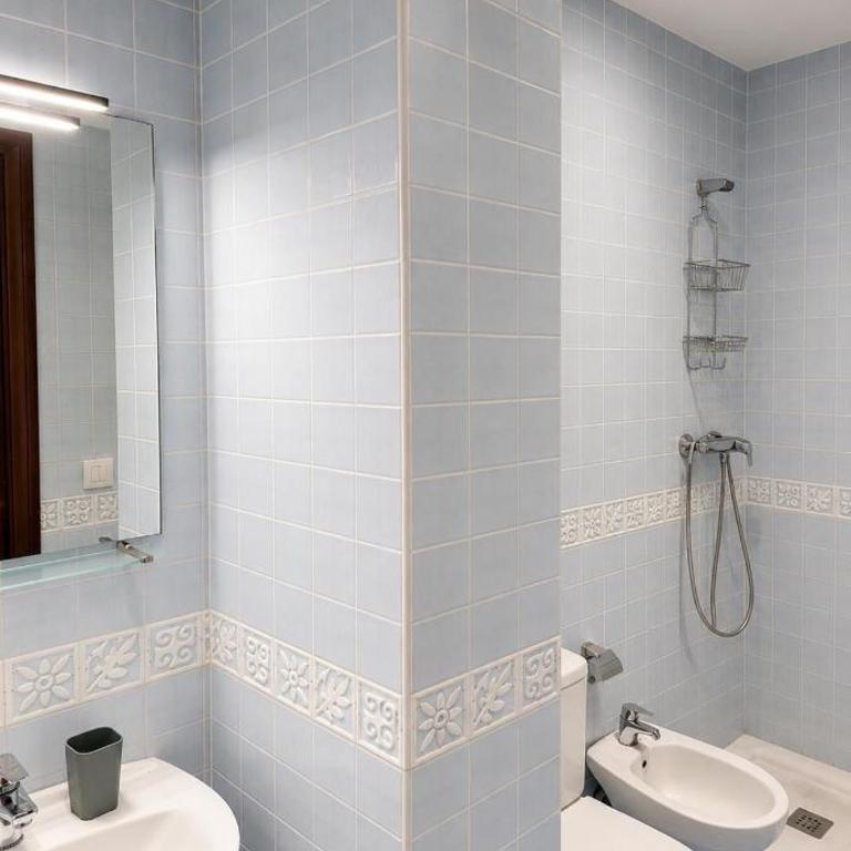 Centro Huelva 1 - Apartamento con 4 dormitorios - 9