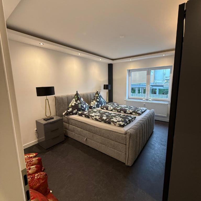 EM Elegance Apartment I 2 Schlafzimmer I Balkon & Parkplatz I Nürnberg - Appartement 2 Chambres - 2