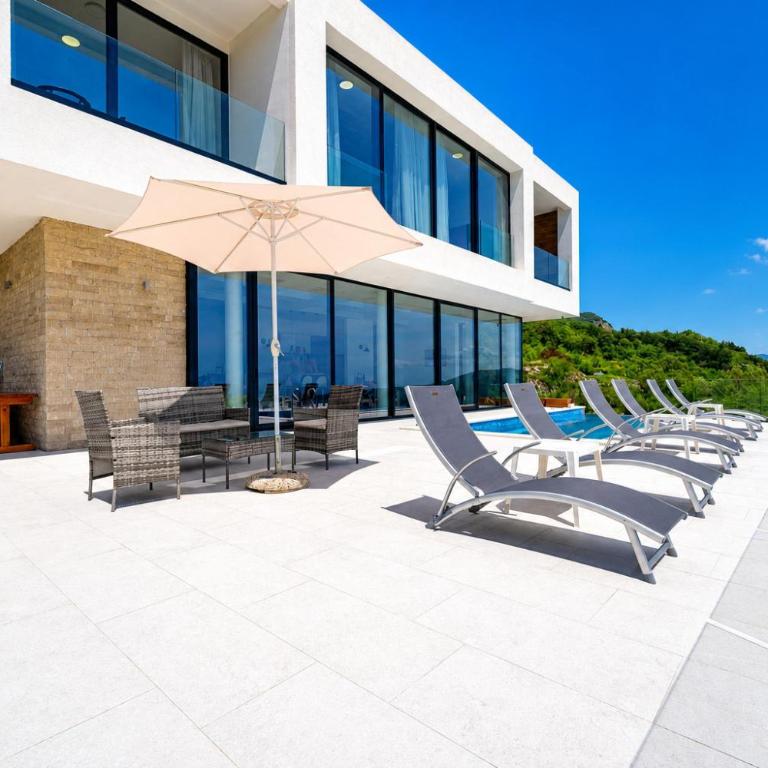 Pool Villa Luxoria Trebesin - Villa with Private Pool - 17
