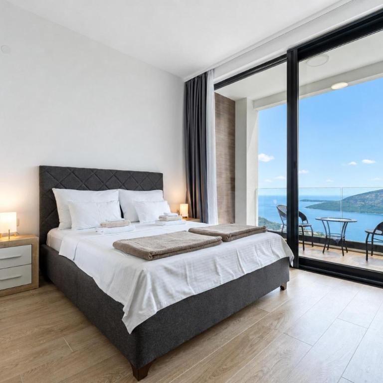 Pool Villa Luxoria Trebesin - Villa with Private Pool - 21