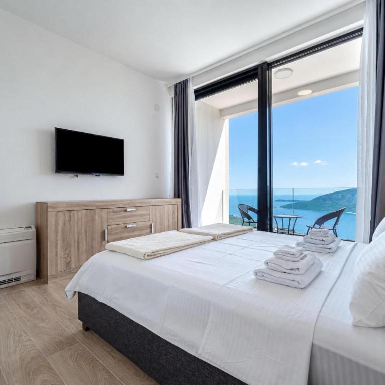 Pool Villa Luxoria Trebesin - Villa with Private Pool - 26