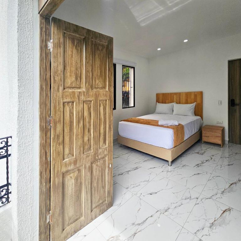Casa Eterna Campo Valdés - Studio with Balcony - 4