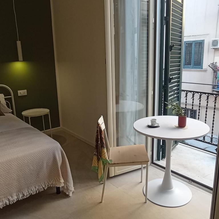 Triscele Apartments - Apartment mit 1 Schlafzimmer und Balkon - 1