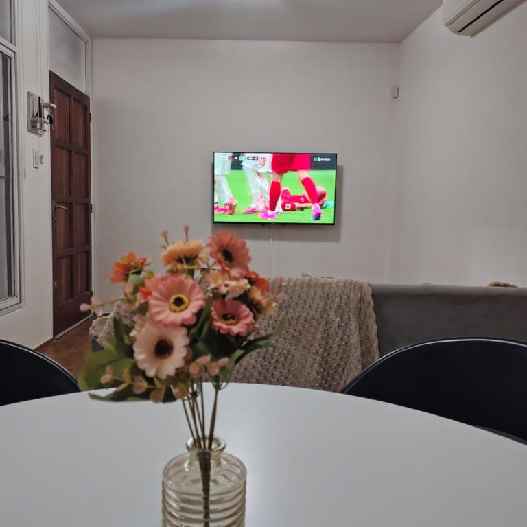 Casa para 6 - TV 50" Mundial en vivo gratis - Ingreso Autónomo - Pileta de Verano - Three-Bedroom Vacation Home - 15