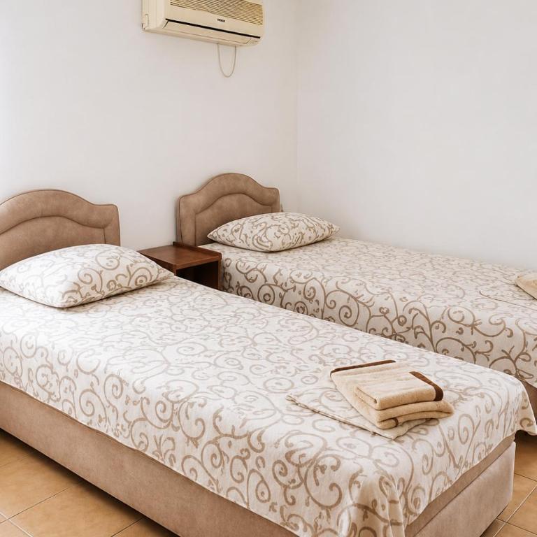Apartmani PULIĆ - Zweibettzimmer mit Balkon - 1