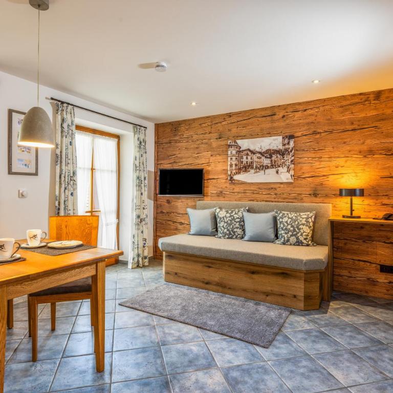 Gästehaus und Ferienwohnungen Egglerlehen - Apartment - 2
