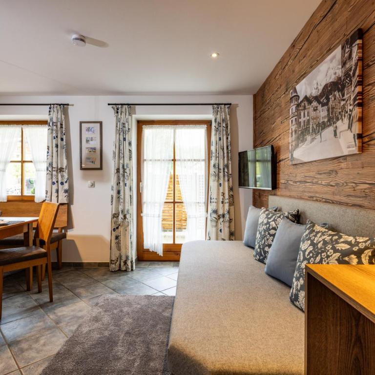 Gästehaus und Ferienwohnungen Egglerlehen - Apartment - 3