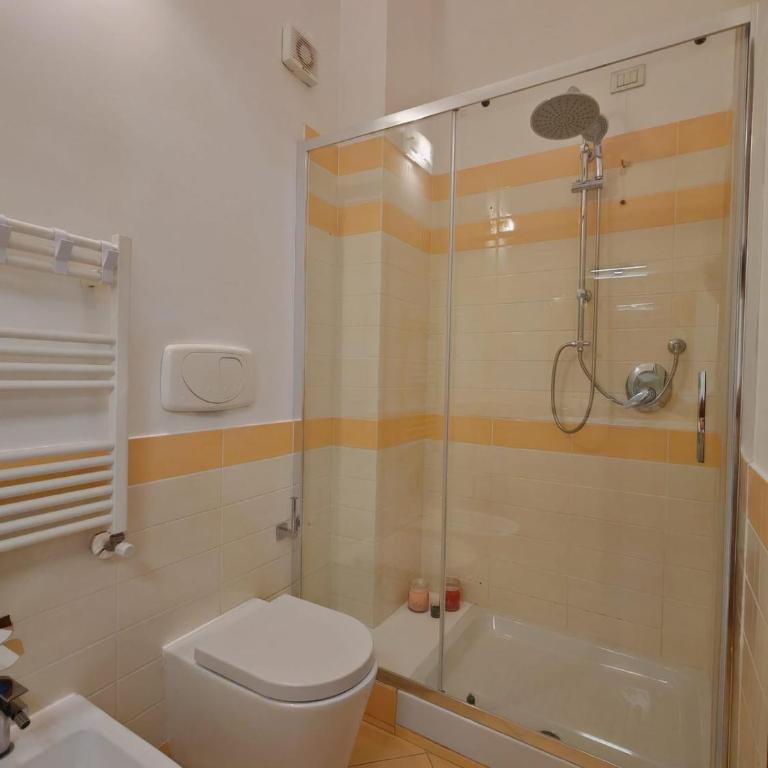 Maison Nino - Appartamento con 1 Camera da Letto e Balcone - 2