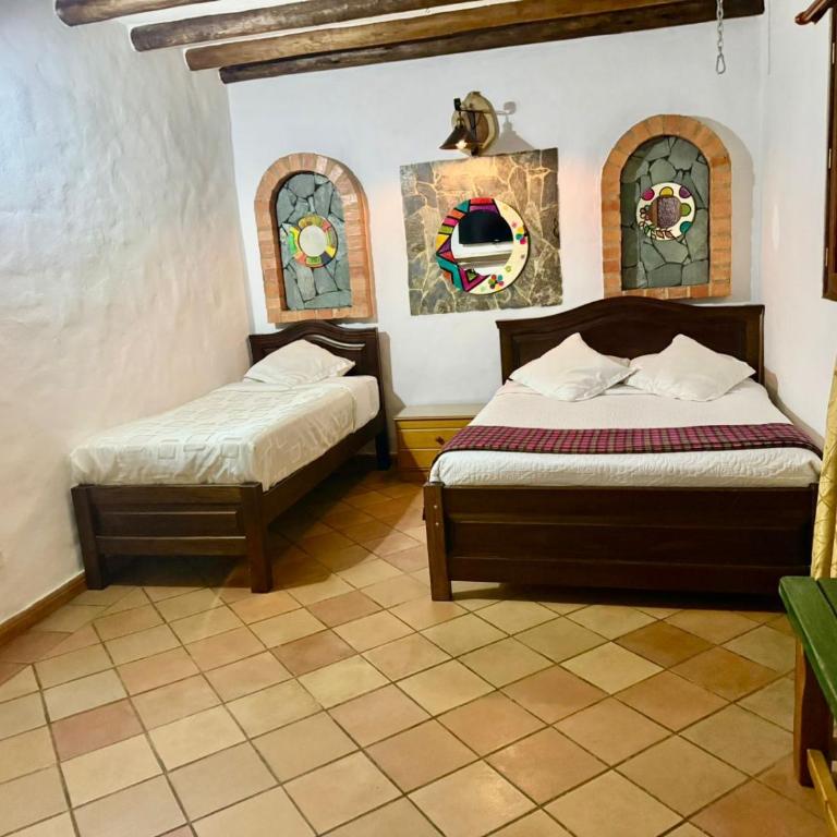 Hotel El Peregrino De La Villa - Habitación Triple Confort - 1
