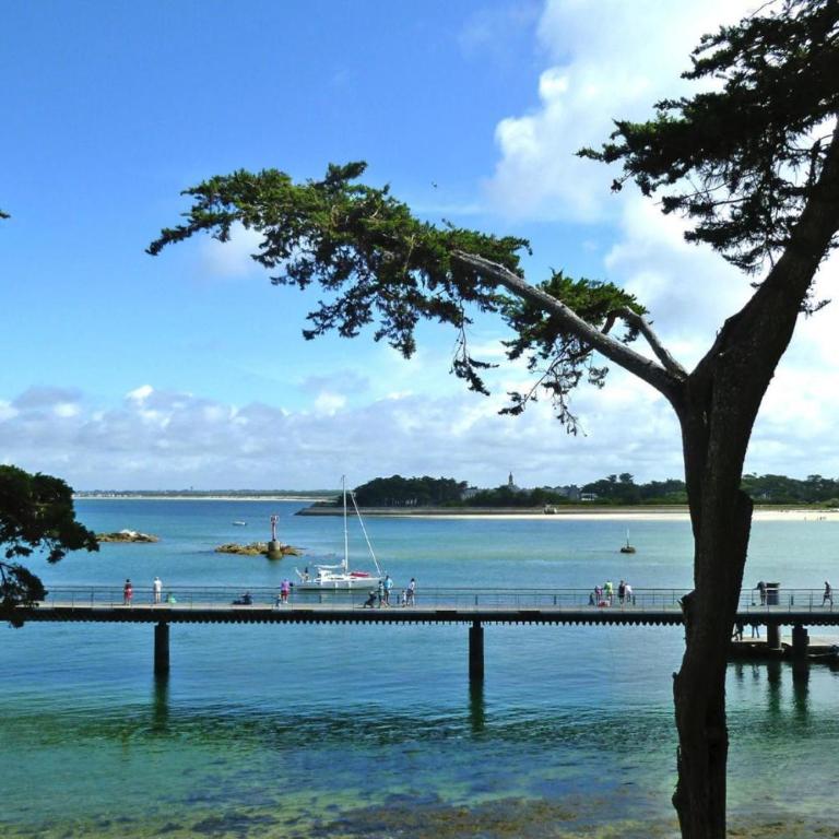 Coastal Stay with Pool in La Baule - One-Bedroom Apartment - 24