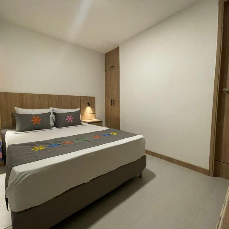 Hotel Medallo City - Deluxe Double Room - 8