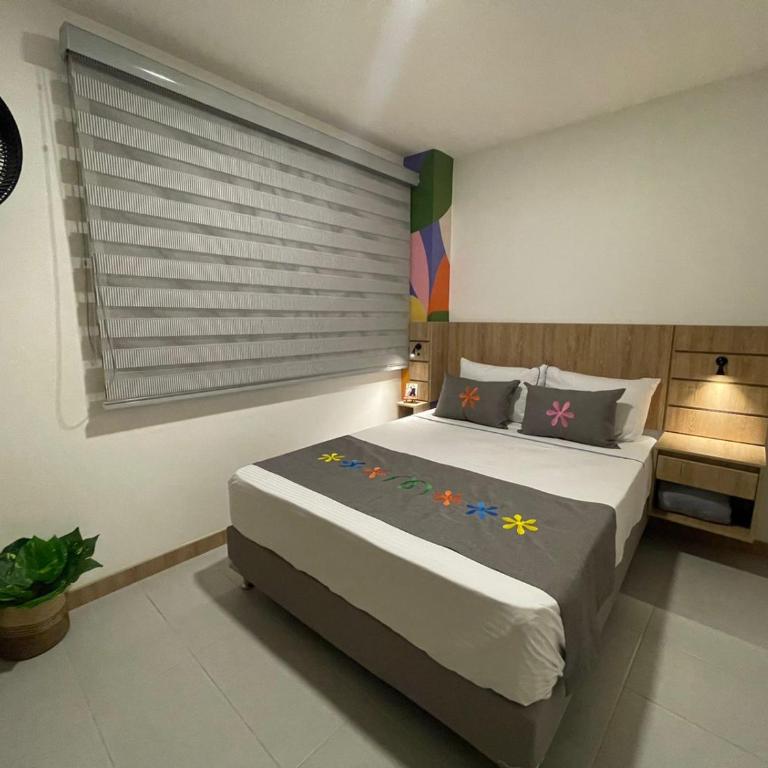Hotel Medallo City - Deluxe Double Room - 9