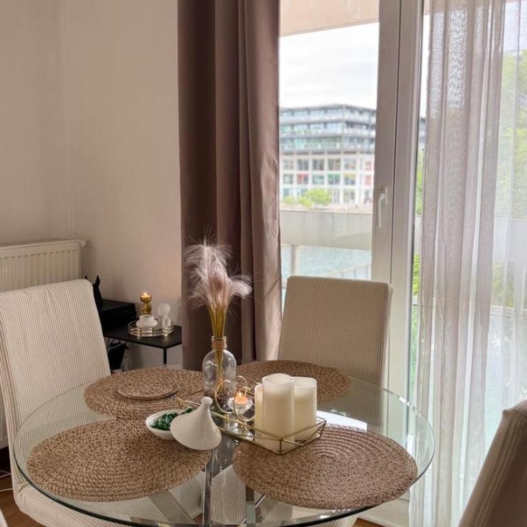Vue sur le Rhin en plein coeur de la ville - One-Bedroom Apartment - 2