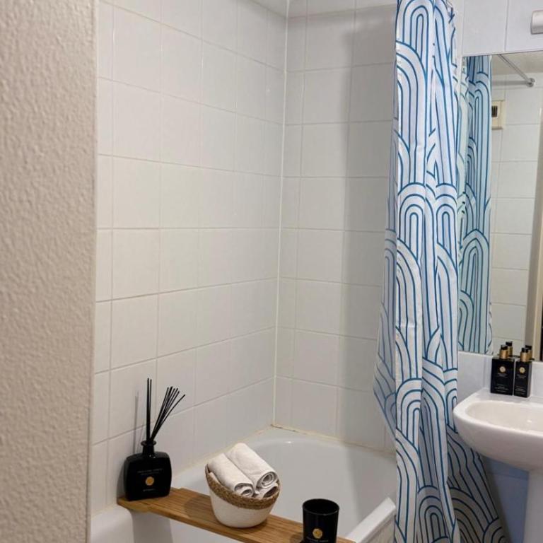 Vue sur le Rhin en plein coeur de la ville - One-Bedroom Apartment - 12
