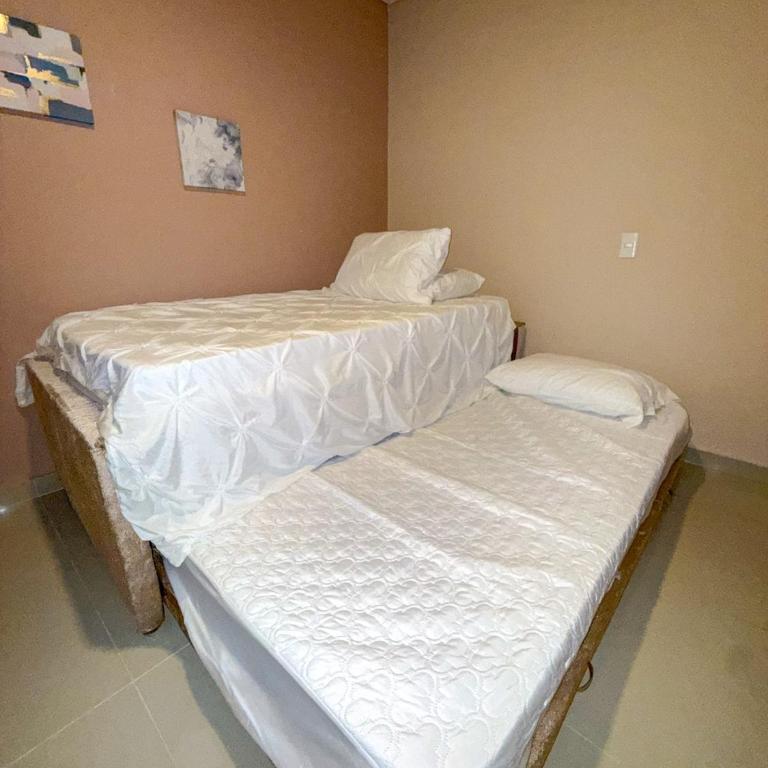Apartment Near Downtown and the Beach in Marbella cartagena - Three-Bedroom Apartment - 67
