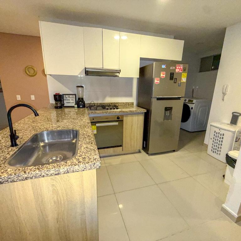 Apartment Near Downtown and the Beach in Marbella cartagena - Three-Bedroom Apartment - 74