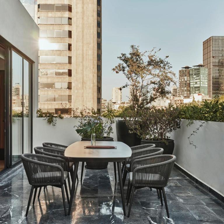 Kimpton El Castelar Polanco by IHG - Premium King Room with Terrace and Spa - 8