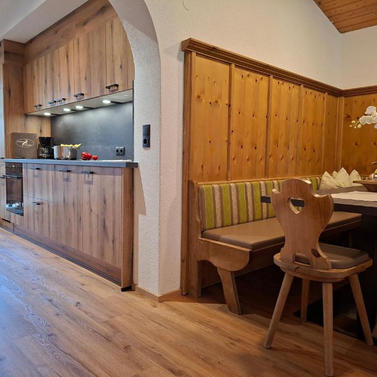 Landhaus Alpenjäger - Apartment mit Balkon - 6