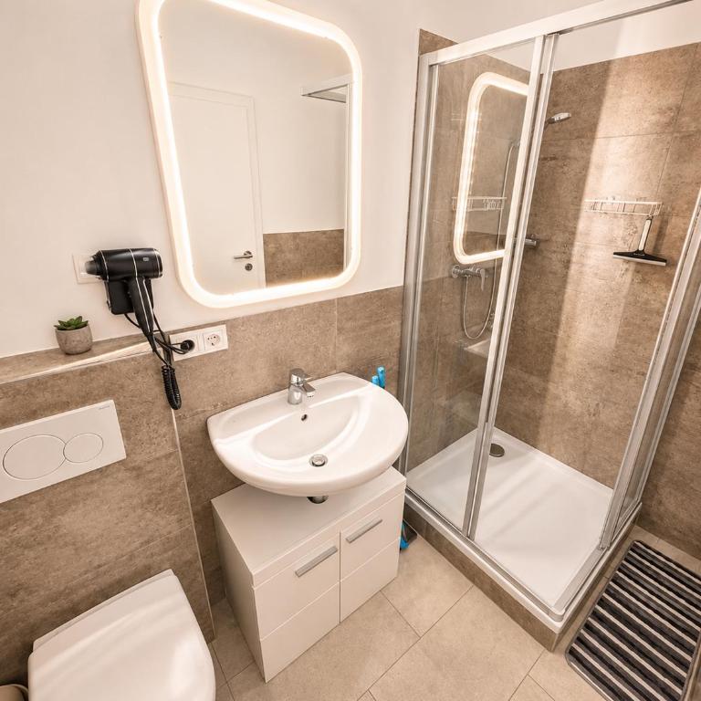 Innsbruck Apartment in the City Center - Apartamento de 2 dormitorios con balcón - 6