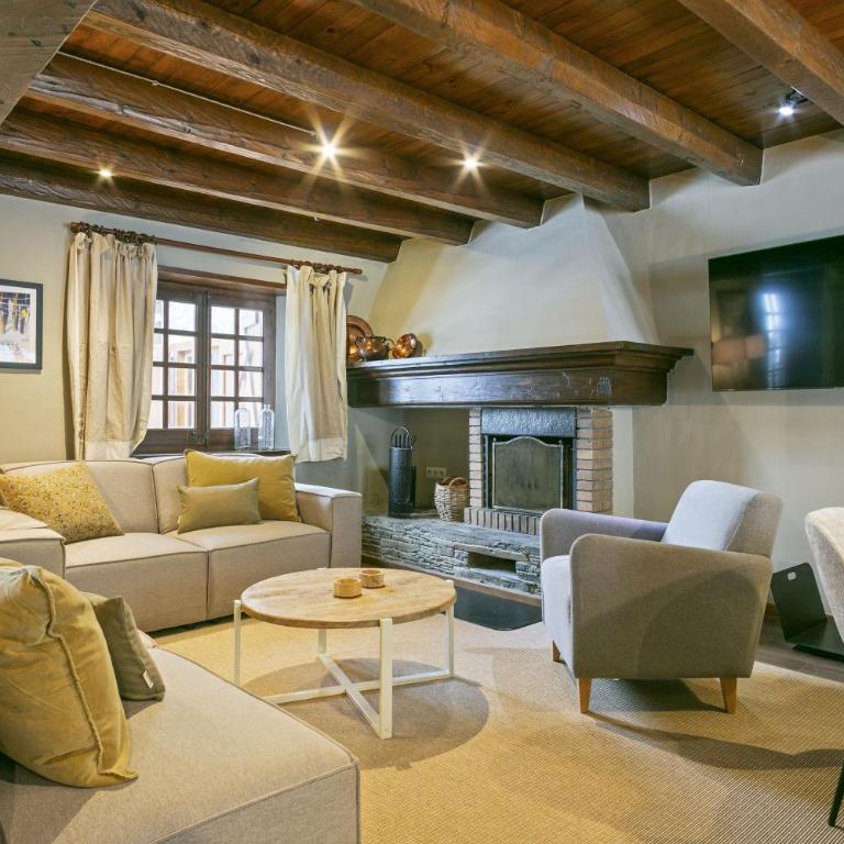 Luderna - Casa con terraza Cuylas - Casa - 1