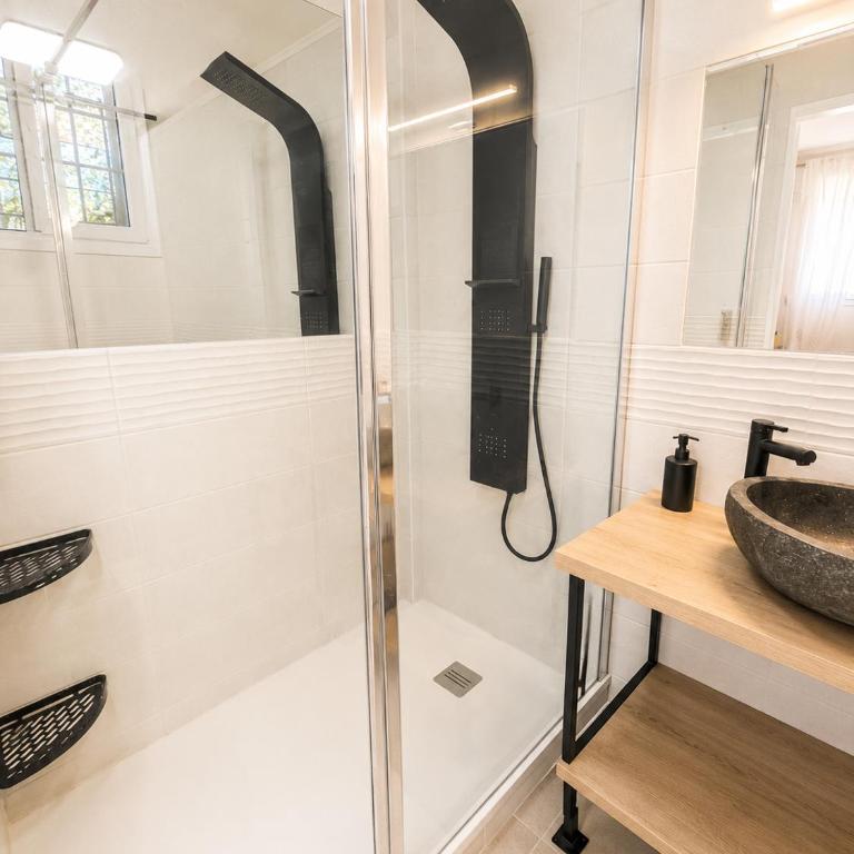 Villa Jasmin - T4, 6P, PK, Clim, Piscine, Terrasse - Villa 3 Chambres - 18