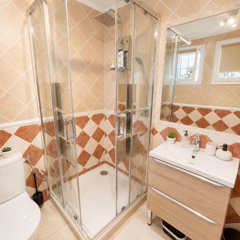 Villa Jasmin - T4, 6P, PK, Clim, Piscine, Terrasse - Villa 3 Chambres - 7