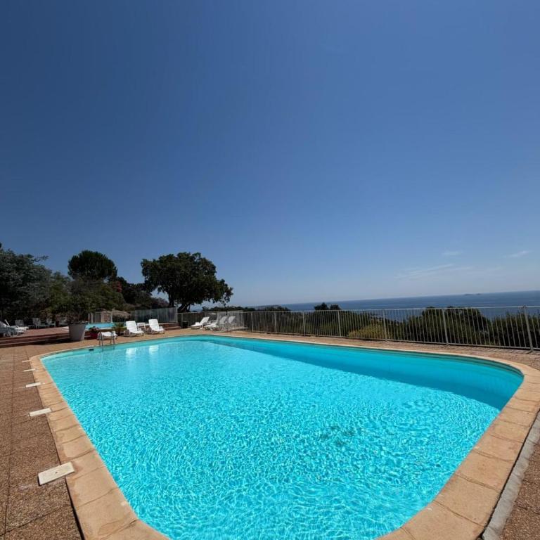 Logement A Nepita splendide vue mer avec piscine - Casa de 2 dormitorios - 3