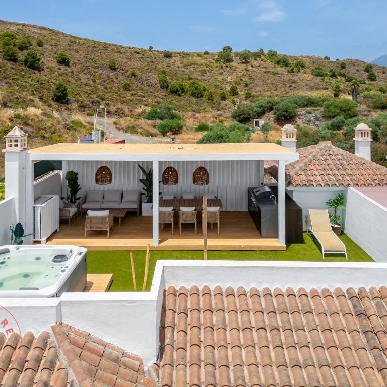 Penthouse in El Paraiso - TakeCareMalaga - Apartment - 6