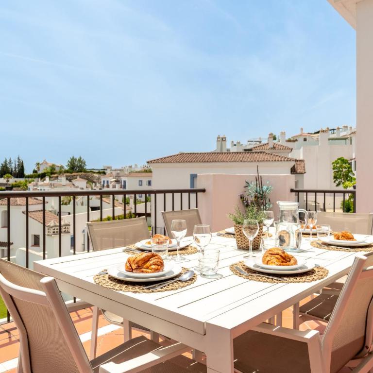 Penthouse in El Paraiso - TakeCareMalaga - Apartment - 36