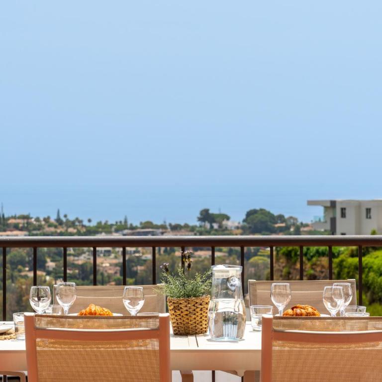 Penthouse in El Paraiso - TakeCareMalaga - Apartment - 38